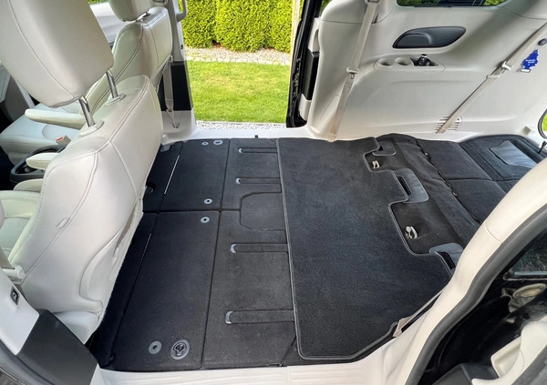 Chrysler Pacifica cena 86900 przebieg: 232231, rok produkcji 2018 z Czarne małe 781